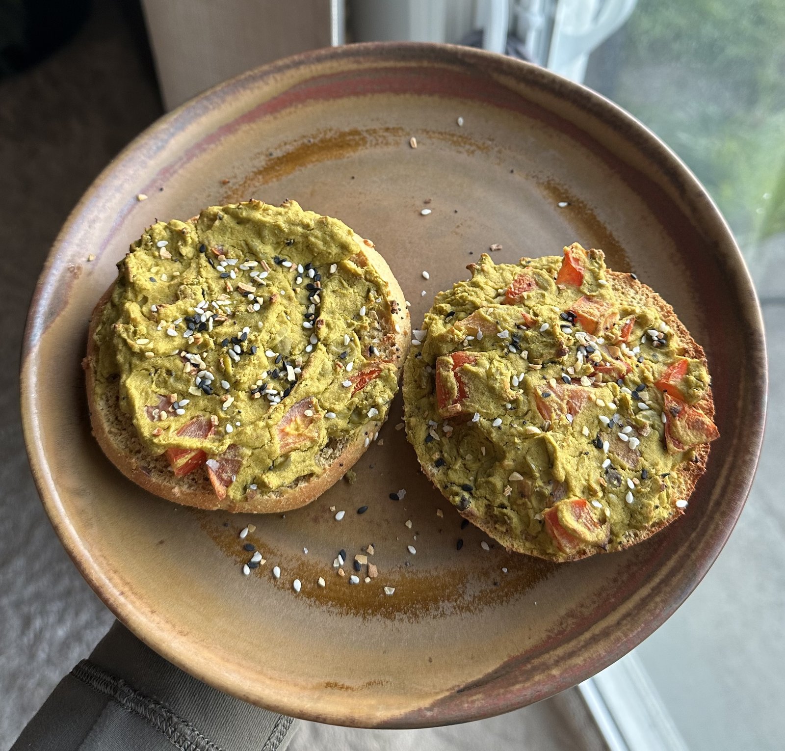 Protein Pea Spread — 2 minutes, 8g protein, 4g fiber