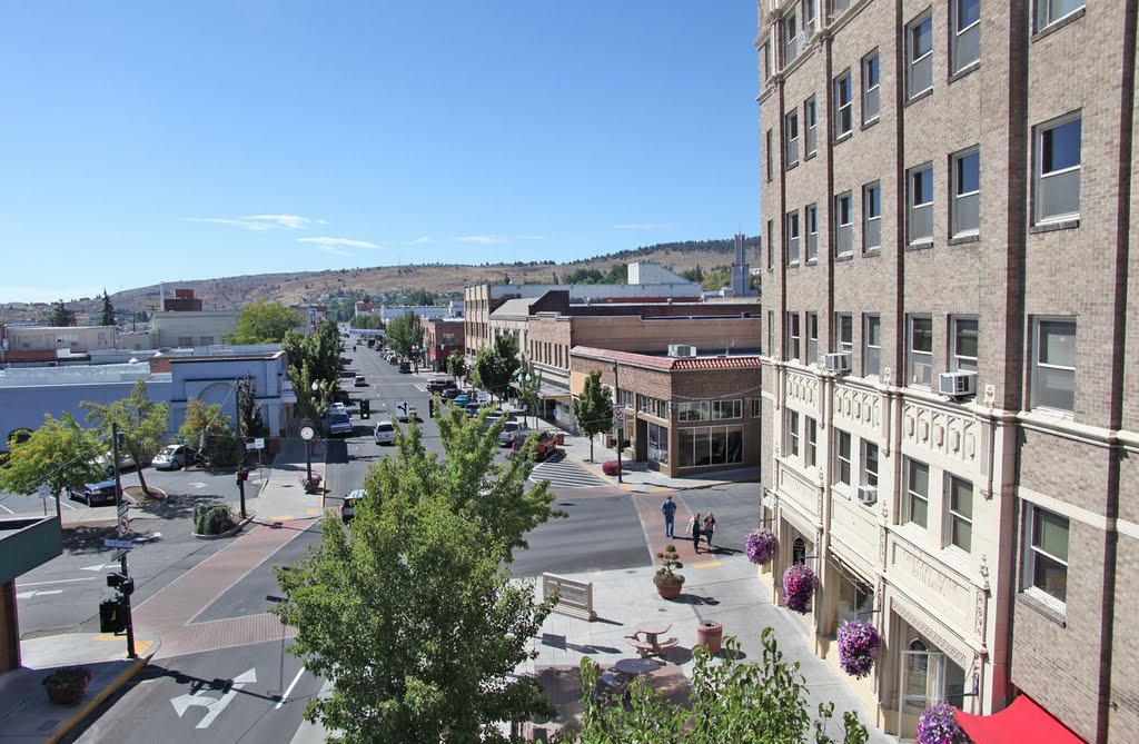 04-Klamath-Falls-Downtown-Association — photo 7